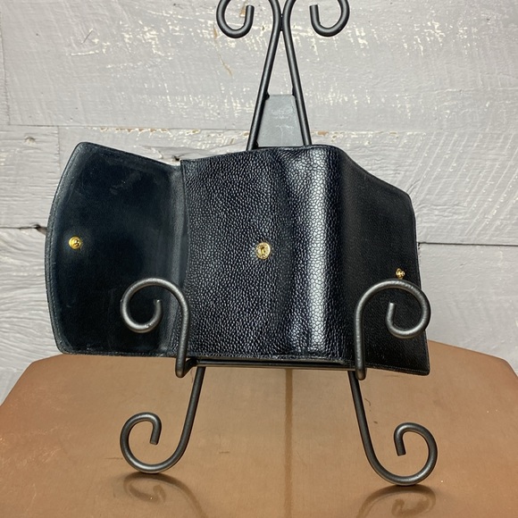 Authentic vintage Chanel compact caviar bifold wallet - Picture 7 of 14